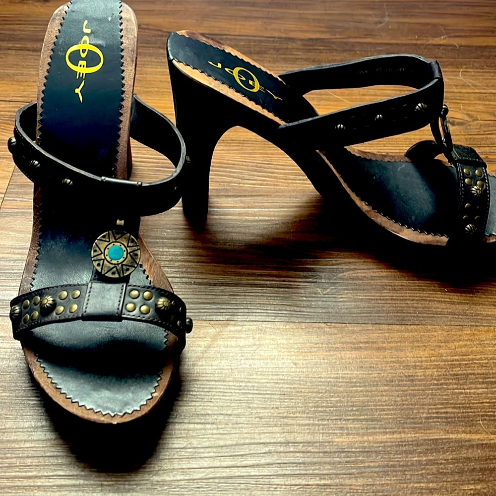 Joey O Heels, like new condition size 8